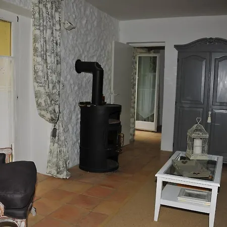 Gte De Charme Le Cdre * Baron (Gard)